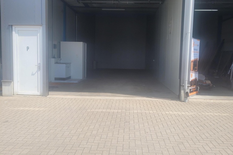Bedrijfsruimte Hooge Zwaluwe - Thijssenweg 10 N - Foto 3