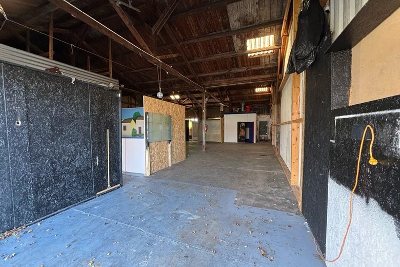 BedrijfsruimteaanMeubelweg 2 E<br/> inEmmeloord BedrijfsruimteaanMeubelweg 2 E<br/> inEmmeloord