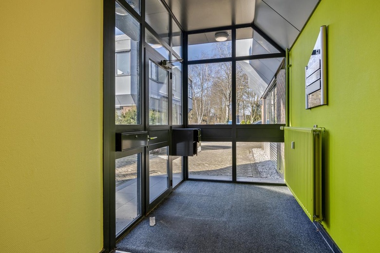 KantoorruimteaanLentedans 50 B<br/> inCapelle aan den IJssel KantoorruimteaanLentedans 50 B<br/> inCapelle aan den IJssel