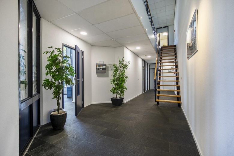 BedrijfsruimteaanIJzersteden 7<br/> inEnschede BedrijfsruimteaanIJzersteden 7<br/> inEnschede