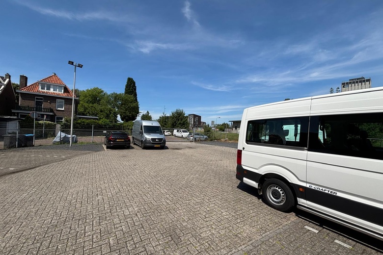 BedrijfsruimteaanFinsestraat 1<br/> inDeventer BedrijfsruimteaanFinsestraat 1<br/> inDeventer