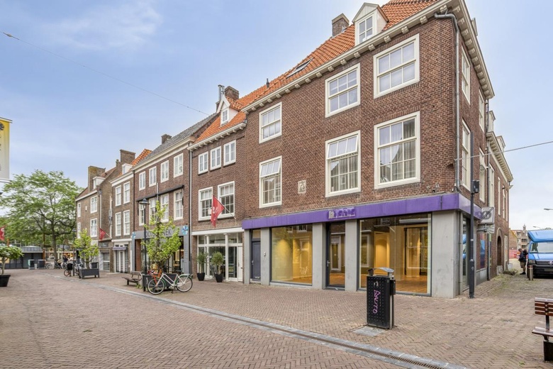 Bekijk foto 1 van Nieuwe Burg 19 Bekijk foto 1 van Nieuwe Burg 19
