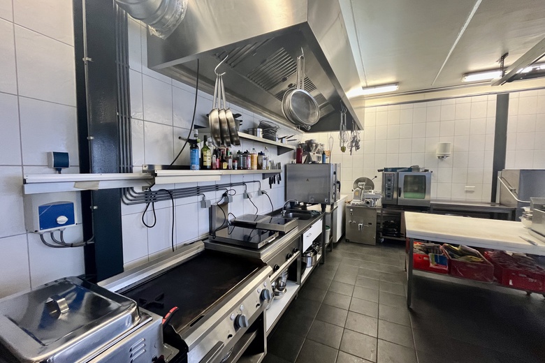 HorecaaanMetaalstraat 18 a<br/> inHaaksbergen HorecaaanMetaalstraat 18 a<br/> inHaaksbergen