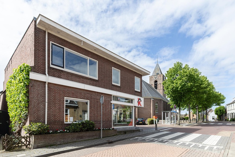 KantoorruimteaanKerkstraat 1<br/> inOud-Alblas