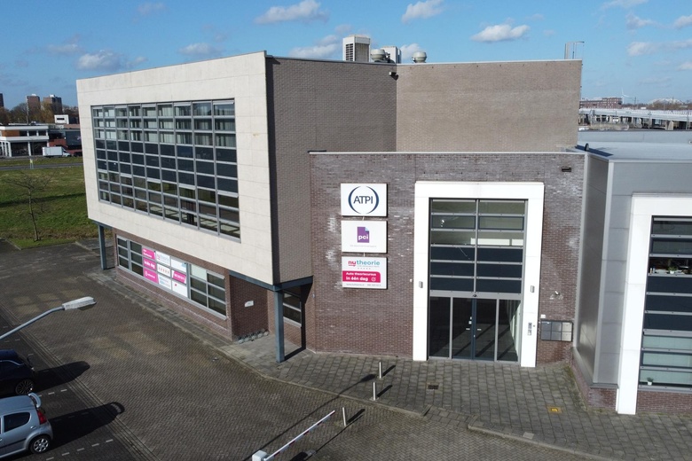 KantoorruimteaanZwaalweg 26 - 32<br/> inBarendrecht