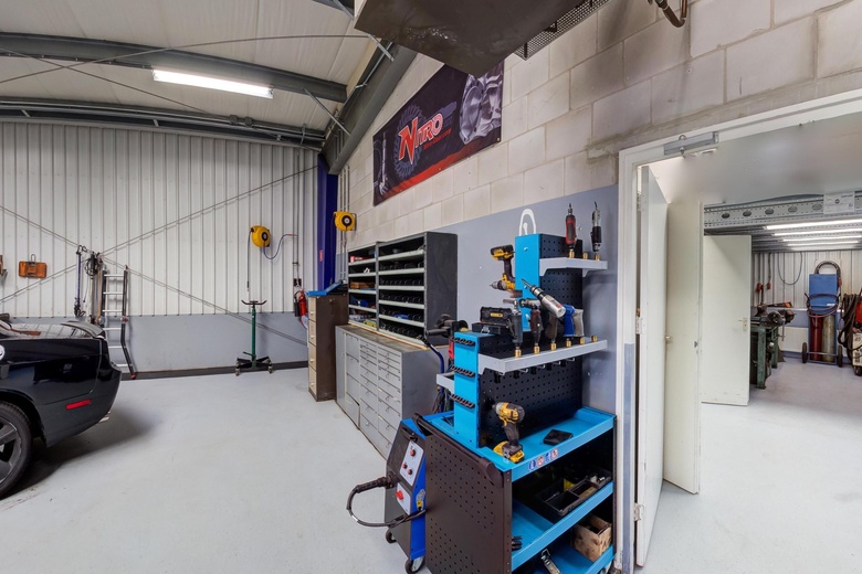 BedrijfsruimteaanFokkerstraat 475<br/> inSchiedam BedrijfsruimteaanFokkerstraat 475<br/> inSchiedam