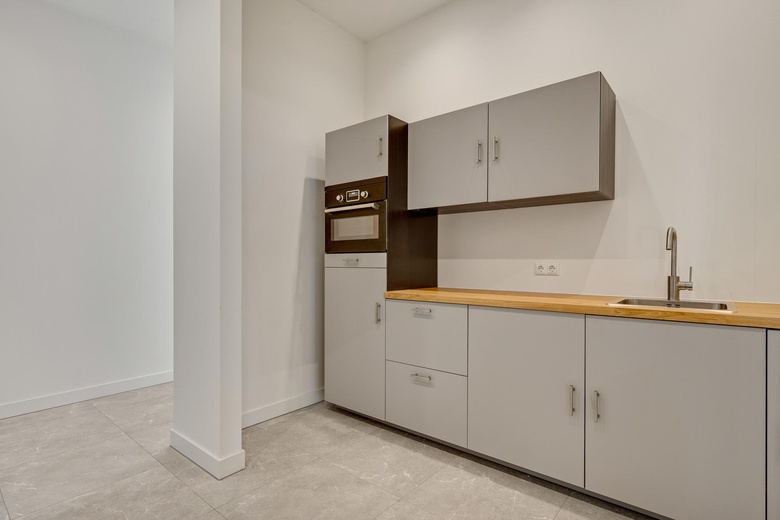 BedrijfsruimteaanGroeneweg 14 A<br/> inRoermond BedrijfsruimteaanGroeneweg 14 A<br/> inRoermond