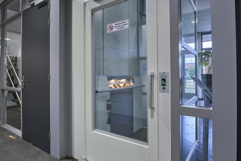 BedrijfsruimteaanDoornhoek 3765<br/> inVeghel BedrijfsruimteaanDoornhoek 3765<br/> inVeghel