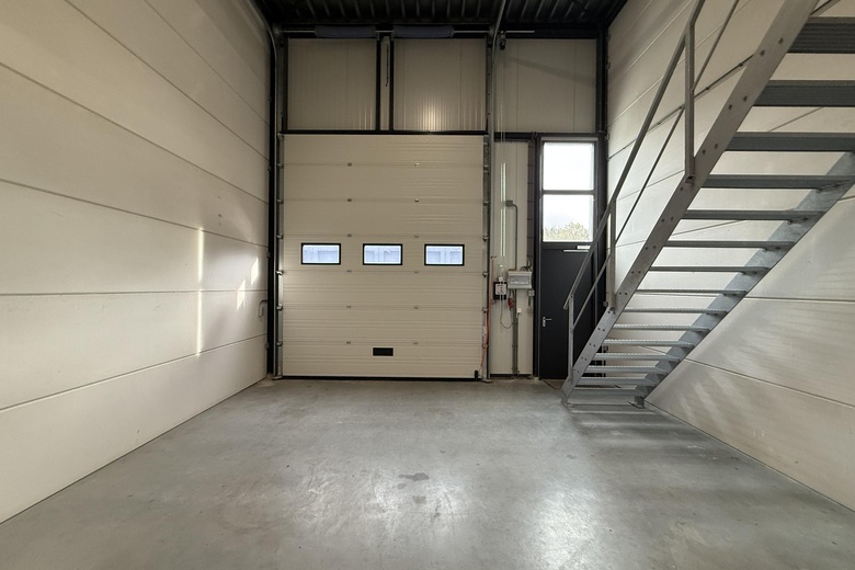 BedrijfsruimteaanNassau Dwarsstraat 18<br/> inVlijmen