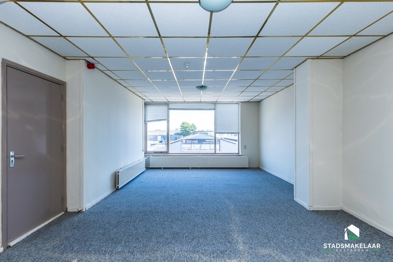 KantoorruimteaanNieuw-Mathenesserstraat 32 B<br/> inSchiedam KantoorruimteaanNieuw-Mathenesserstraat 32 B<br/> inSchiedam
