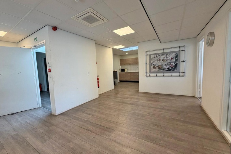 BedrijfsruimteaanIndustrieweg 20<br/> inSliedrecht