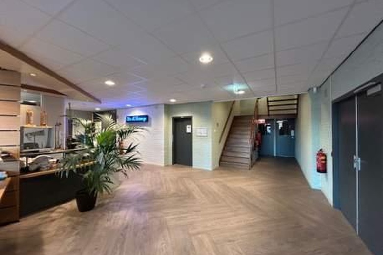 KantoorruimteaanOosteinde 3<br/> inBarendrecht KantoorruimteaanOosteinde 3<br/> inBarendrecht