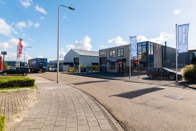 BedrijfsruimteaanDaltonweg 7<br/> inHellevoetsluis