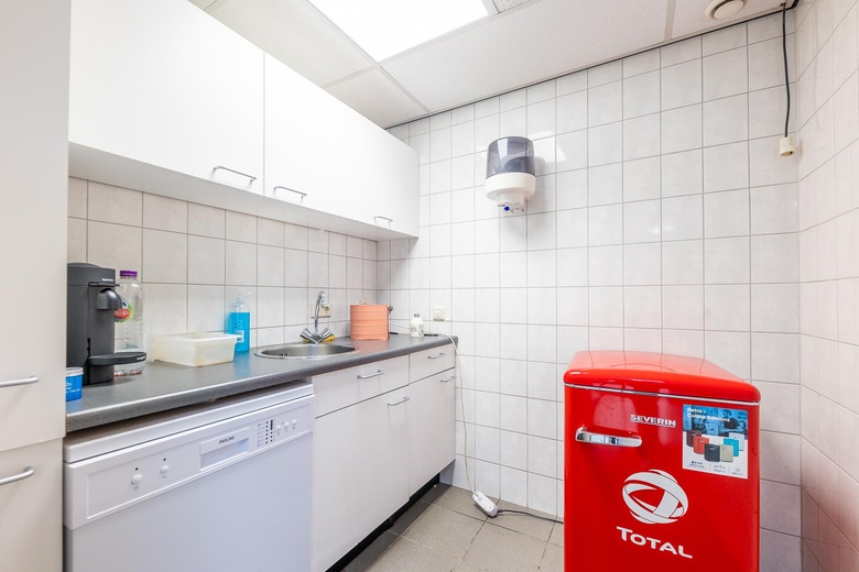 BedrijfsruimteaanBreukerweg 180<br/> inHeerlen BedrijfsruimteaanBreukerweg 180<br/> inHeerlen