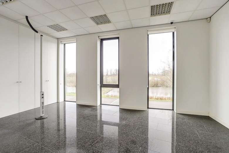 BedrijfsruimteaanGrote Esch 1195<br/> inMoordrecht BedrijfsruimteaanGrote Esch 1195<br/> inMoordrecht