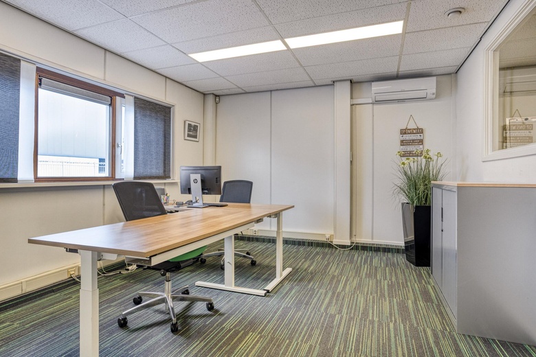 BedrijfsruimteaanPascalstraat 70<br/> inDordrecht BedrijfsruimteaanPascalstraat 70<br/> inDordrecht