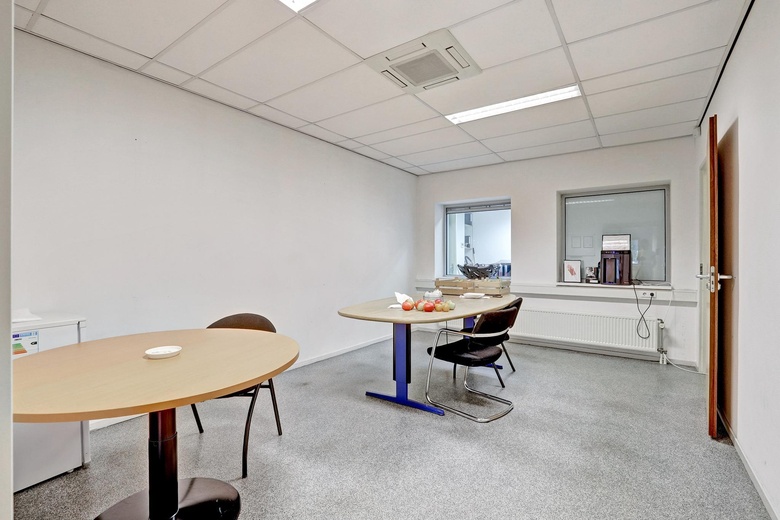 KantoorruimteaanJan van Galenstraat 41<br/> inSchiedam KantoorruimteaanJan van Galenstraat 41<br/> inSchiedam