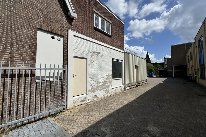 BedrijfsruimteaanRosmolenstraat 32 A<br/> inZaandam
