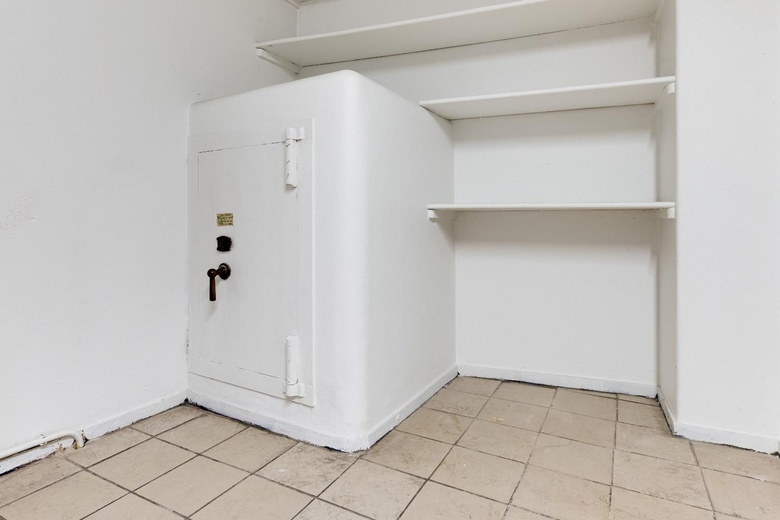 WinkelruimteaanHamstraat 6<br/> inRoermond