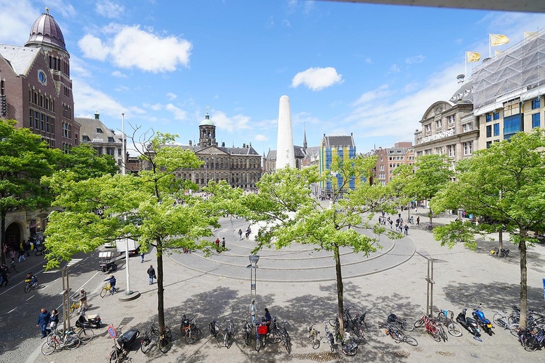WinkelruimteaanDam 13<br/> inAmsterdam
