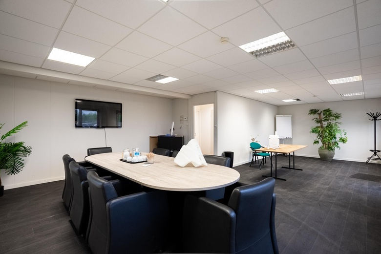 BedrijfsruimteaanOpaalstraat 17<br/> inHengelo