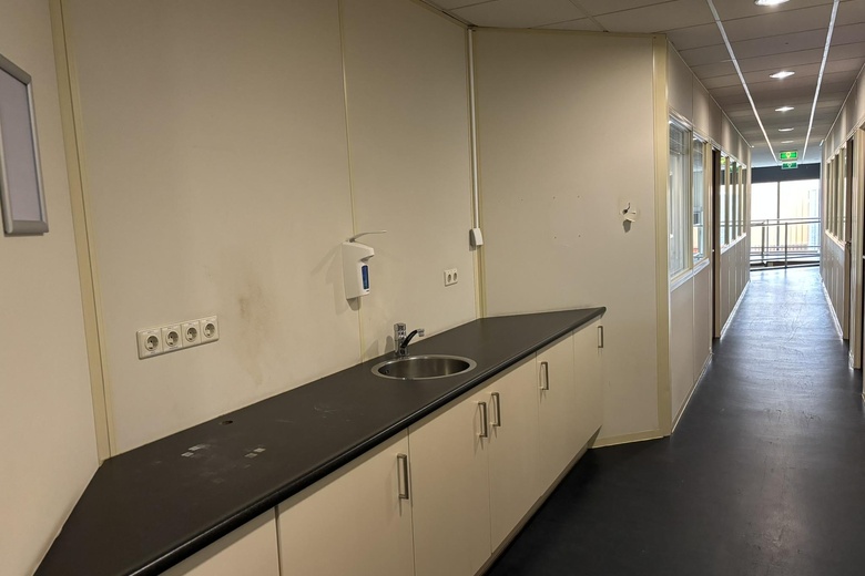 KantoorruimteaanLoopkantstraat 23<br/> inUden