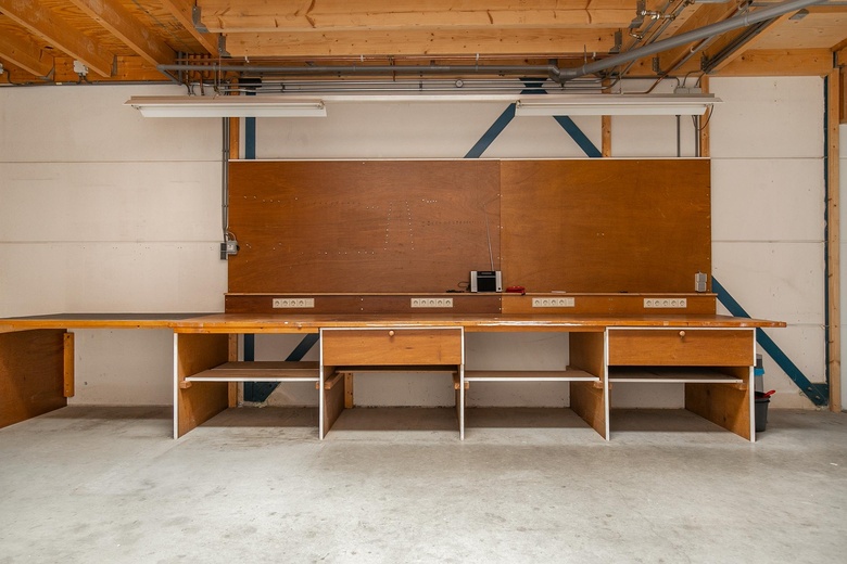 BedrijfsruimteaanStormpolderdijk 2 a<br/> inKrimpen aan den IJssel