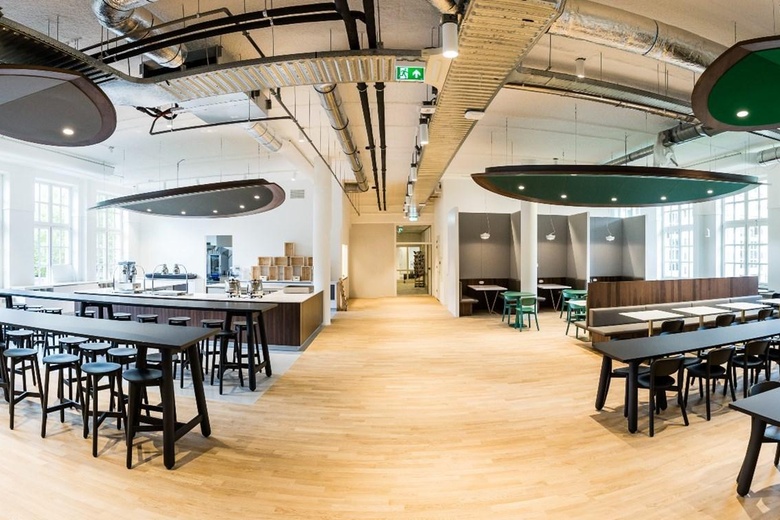KantoorruimteaanBurg. de Hesselleplein 31<br/> inHeerlen KantoorruimteaanBurg. de Hesselleplein 31<br/> inHeerlen