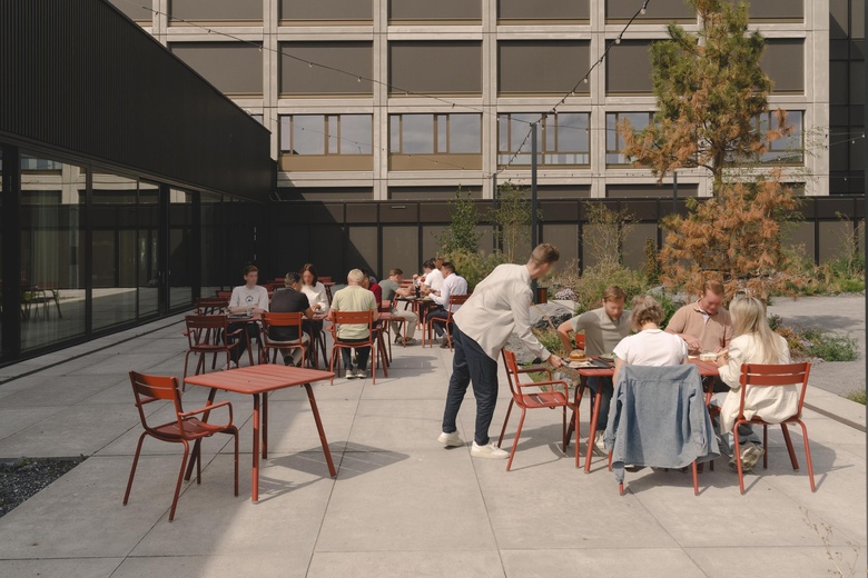 KantoorruimteaanSluisjesdijk 159<br/> inRotterdam