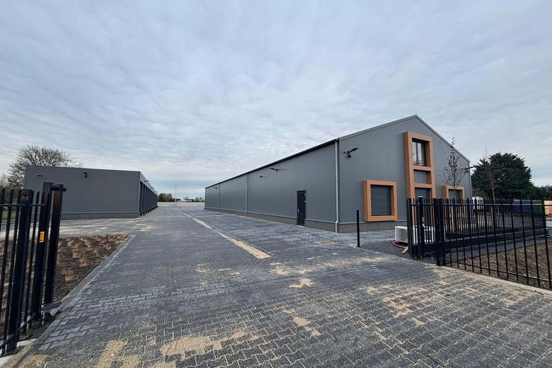 BedrijfsruimteaanLaarstraat 32 b<br/> inVelddriel