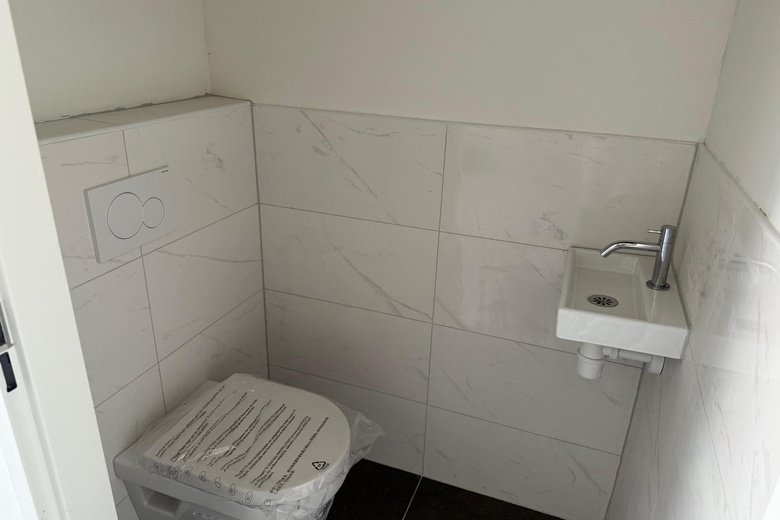 BedrijfsruimteaanNijverheidslaan 6 S<br/> inWeesp