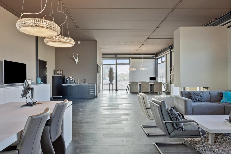 Bedrijfsruimteaan's-Gravenweg 332<br/> inNieuwerkerk aan den IJssel