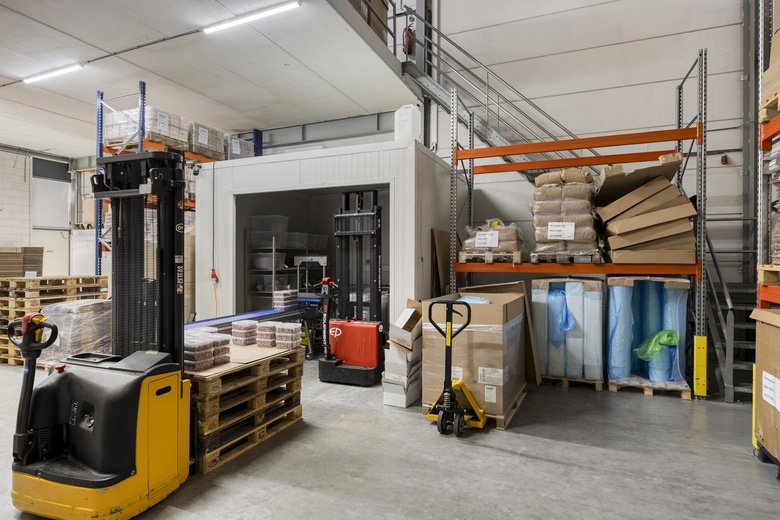 BedrijfsruimteaanHanzeweg 35 P<br/> inBarneveld