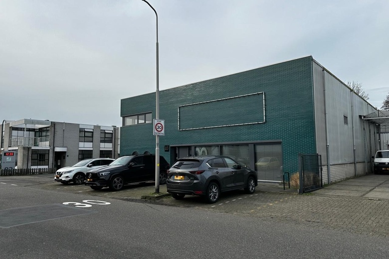 BedrijfsruimteaanIndustrieweg 88<br/> inZoetermeer