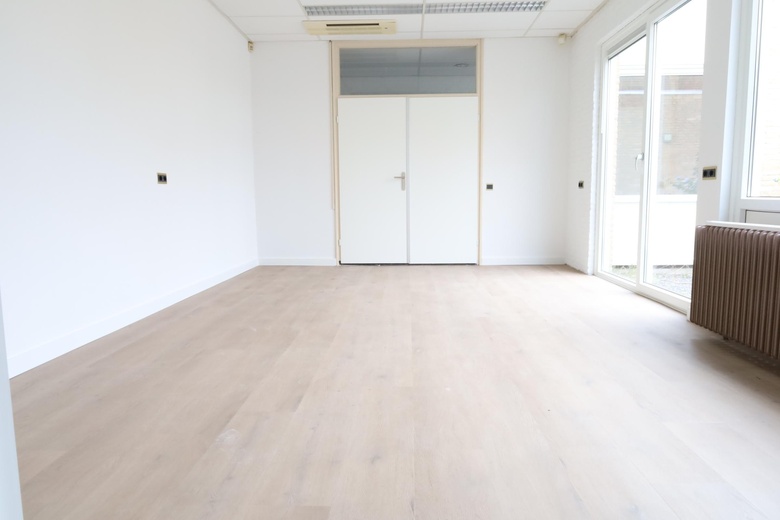 KantoorruimteaanKalkovenweg 36<br/> inAlphen aan den Rijn KantoorruimteaanKalkovenweg 36<br/> inAlphen aan den Rijn