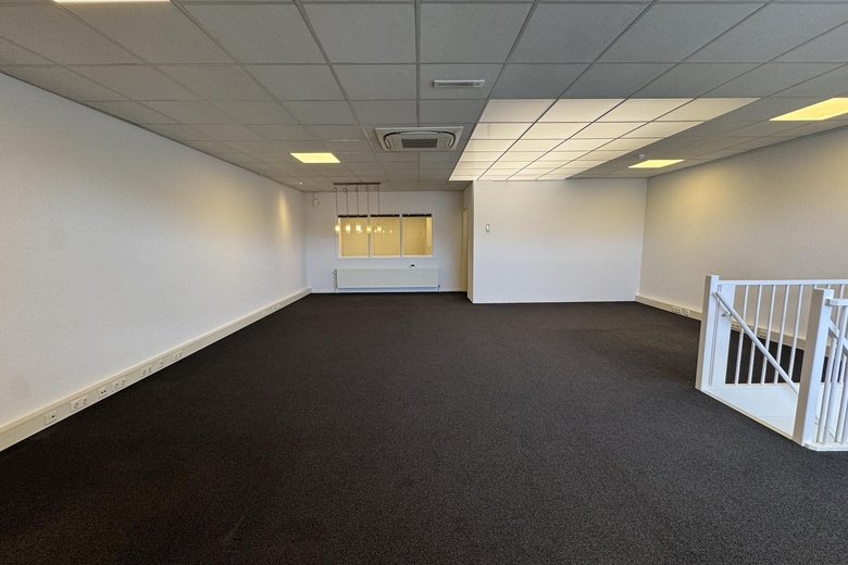 BedrijfsruimteaanWeteringpad 58<br/> inSoest BedrijfsruimteaanWeteringpad 58<br/> inSoest