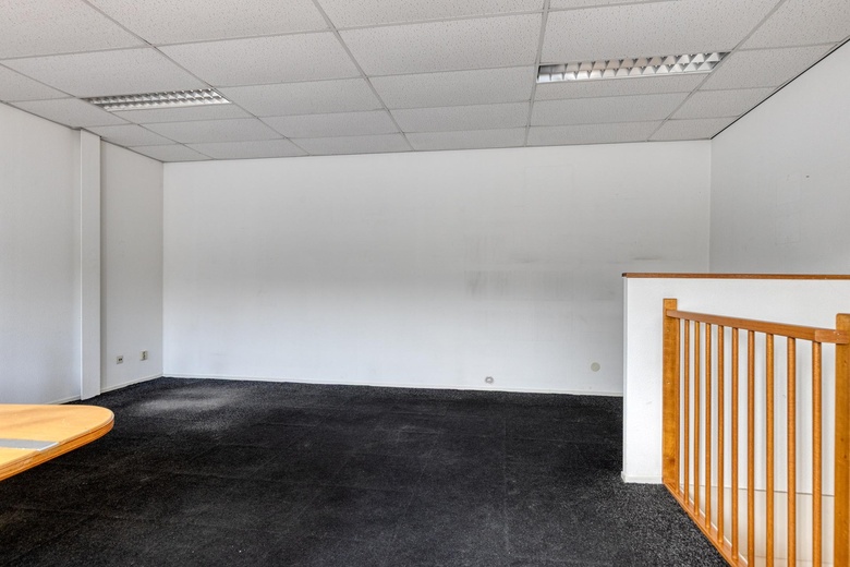 BedrijfsruimteaanDe Plaats 13<br/> inHendrik-Ido-Ambacht