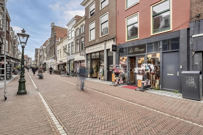 Bekijk foto 1 van Haarlemmerstraat 186 Bekijk foto 1 van Haarlemmerstraat 186