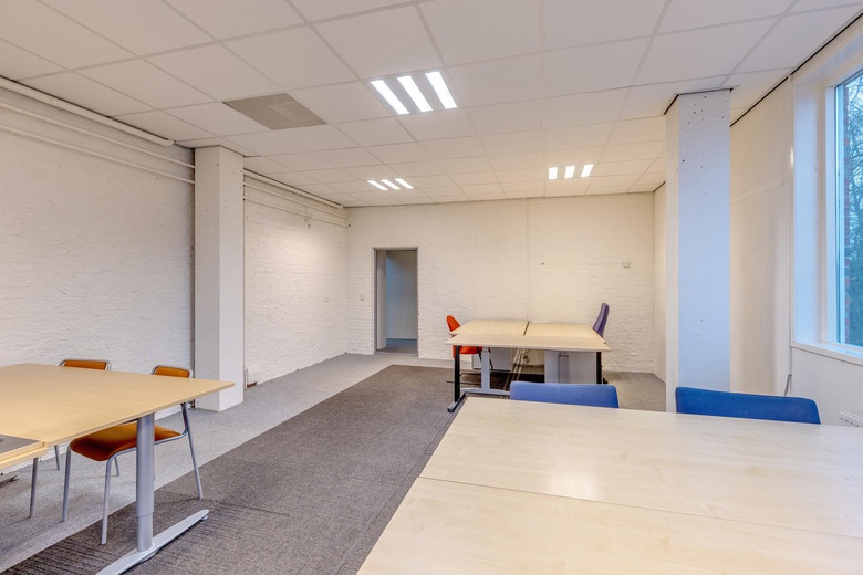 BedrijfsruimteaanLentemorgen 5<br/> inZevenaar BedrijfsruimteaanLentemorgen 5<br/> inZevenaar