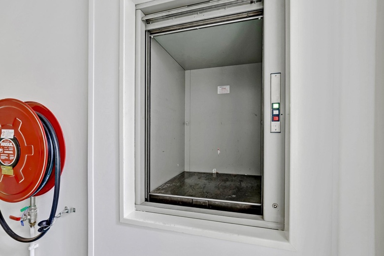 KantoorruimteaanJan van Galenstraat 41<br/> inSchiedam KantoorruimteaanJan van Galenstraat 41<br/> inSchiedam