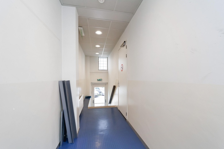 BedrijfsruimteaanLodewijk van Deysselstraat 16<br/> inAmsterdam