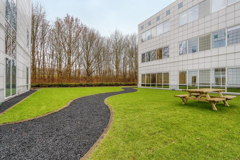 KantoorruimteaanGooimeer 2 - 4<br/> inNaarden KantoorruimteaanGooimeer 2 - 4<br/> inNaarden