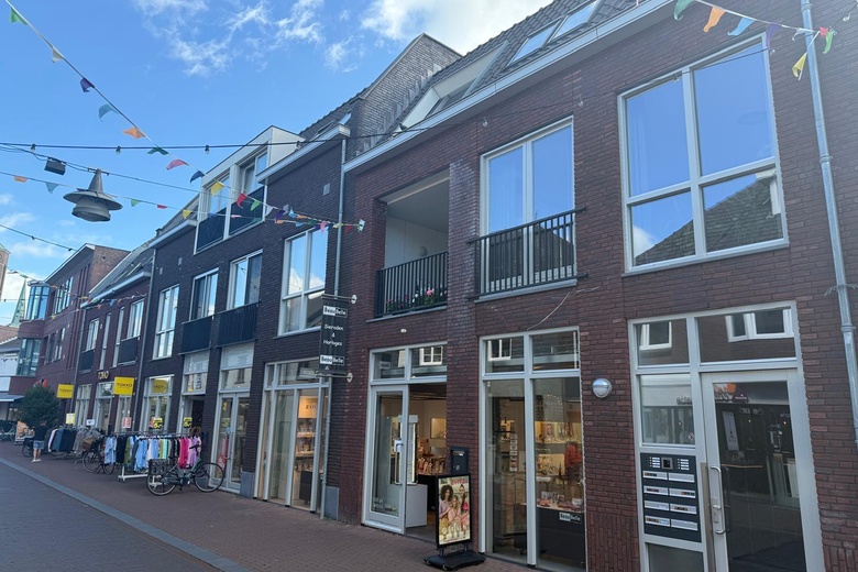 Bekijk foto 1 van Kerkstraat 13