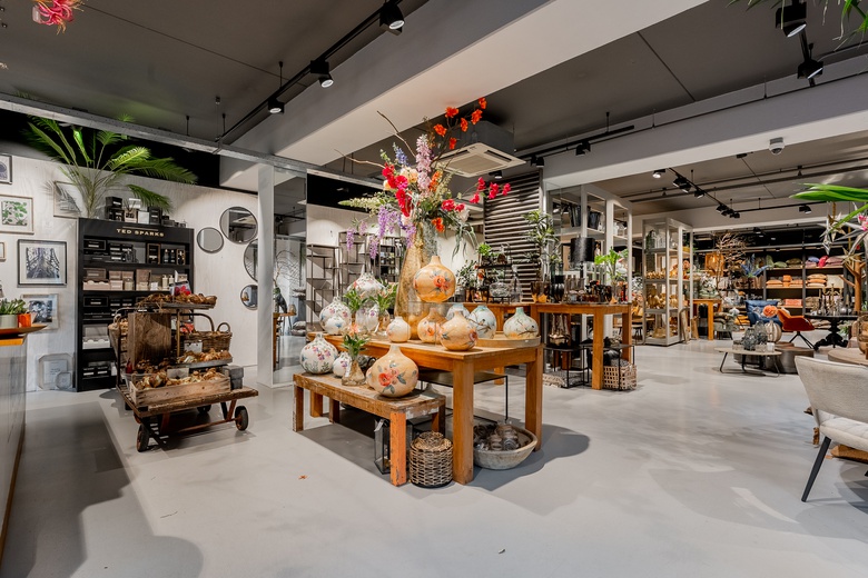 WinkelruimteaanAdmiraal Helfrichstraat 33<br/> inHardenberg WinkelruimteaanAdmiraal Helfrichstraat 33<br/> inHardenberg