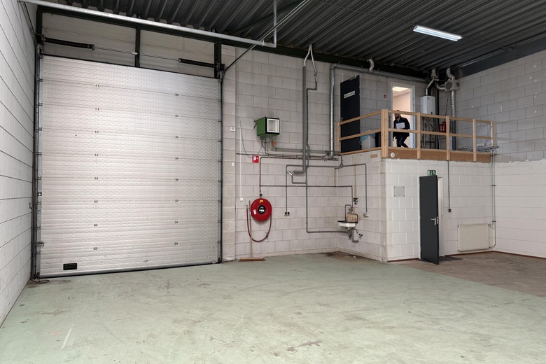 BedrijfsruimteaanZeemanstraat 53<br/> inBarendrecht BedrijfsruimteaanZeemanstraat 53<br/> inBarendrecht