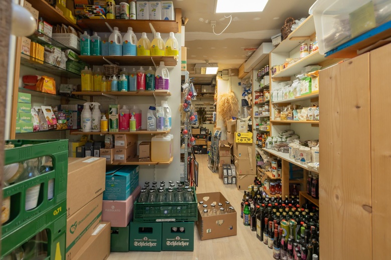 WinkelruimteaanHoofdstraat 206<br/> inSassenheim