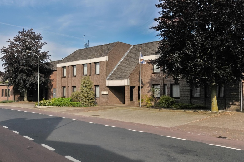 BedrijfsruimteaanHoofdstraat 11<br/> inLottum BedrijfsruimteaanHoofdstraat 11<br/> inLottum
