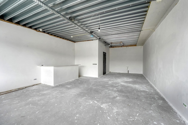 BedrijfsruimteaanIndustrieweg 12 N<br/> inZoeterwoude