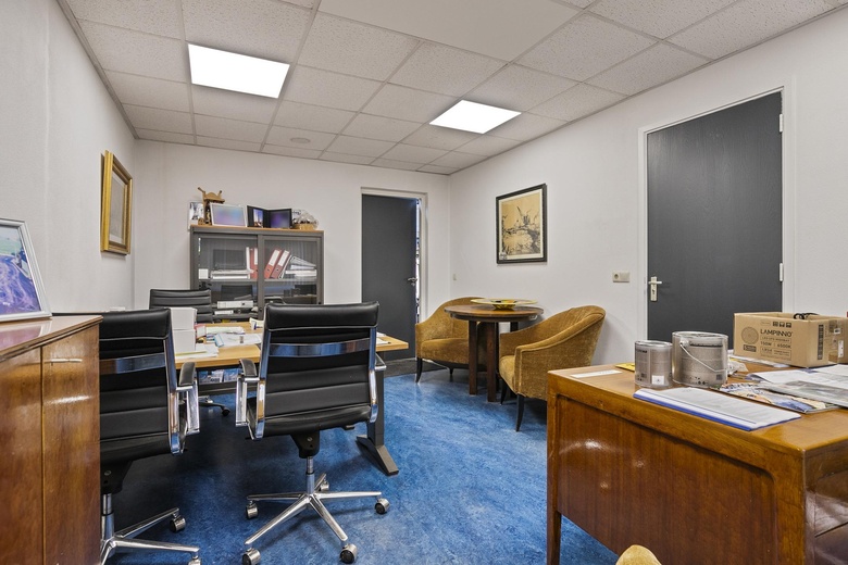 BedrijfsruimteaanPrinsenweg 7 a<br/> inVierpolders