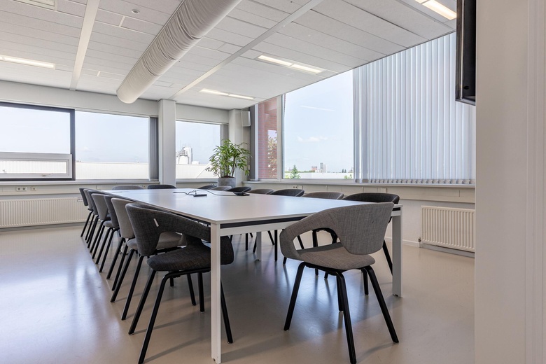 KantoorruimteaanBeemdstraat 44<br/> inEindhoven KantoorruimteaanBeemdstraat 44<br/> inEindhoven